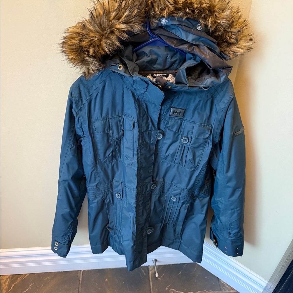 Helly Hansen Women’s Blue Jacket with Faux Fur Hood size Medium